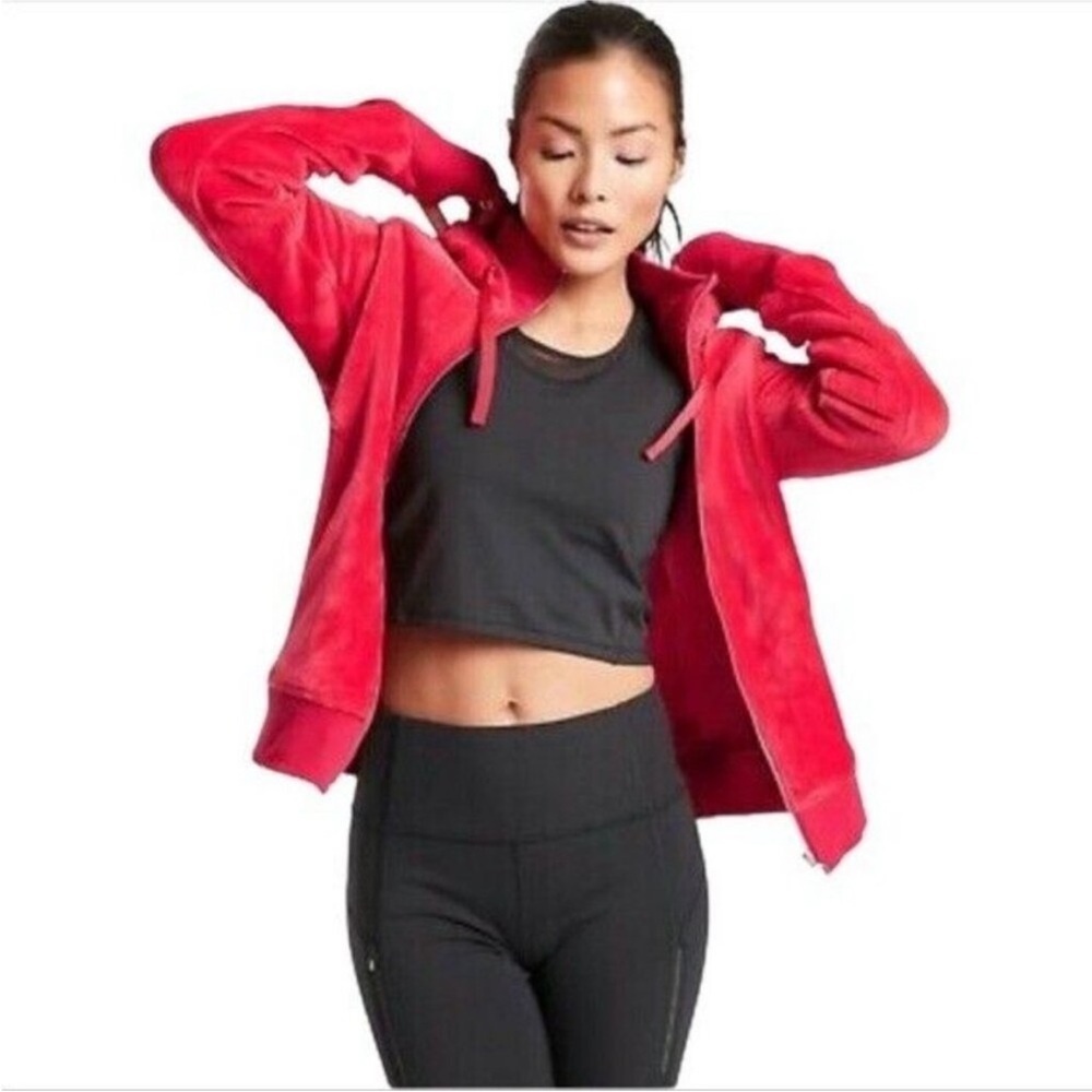 Athleta Triumph Hoodie in red velvet plush • size S
